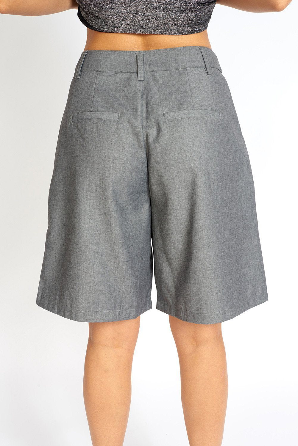Loose Cut Cloth Bermuda Shorts